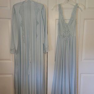 Vandermere Baby Blue Nightgown & Robe, Size Large